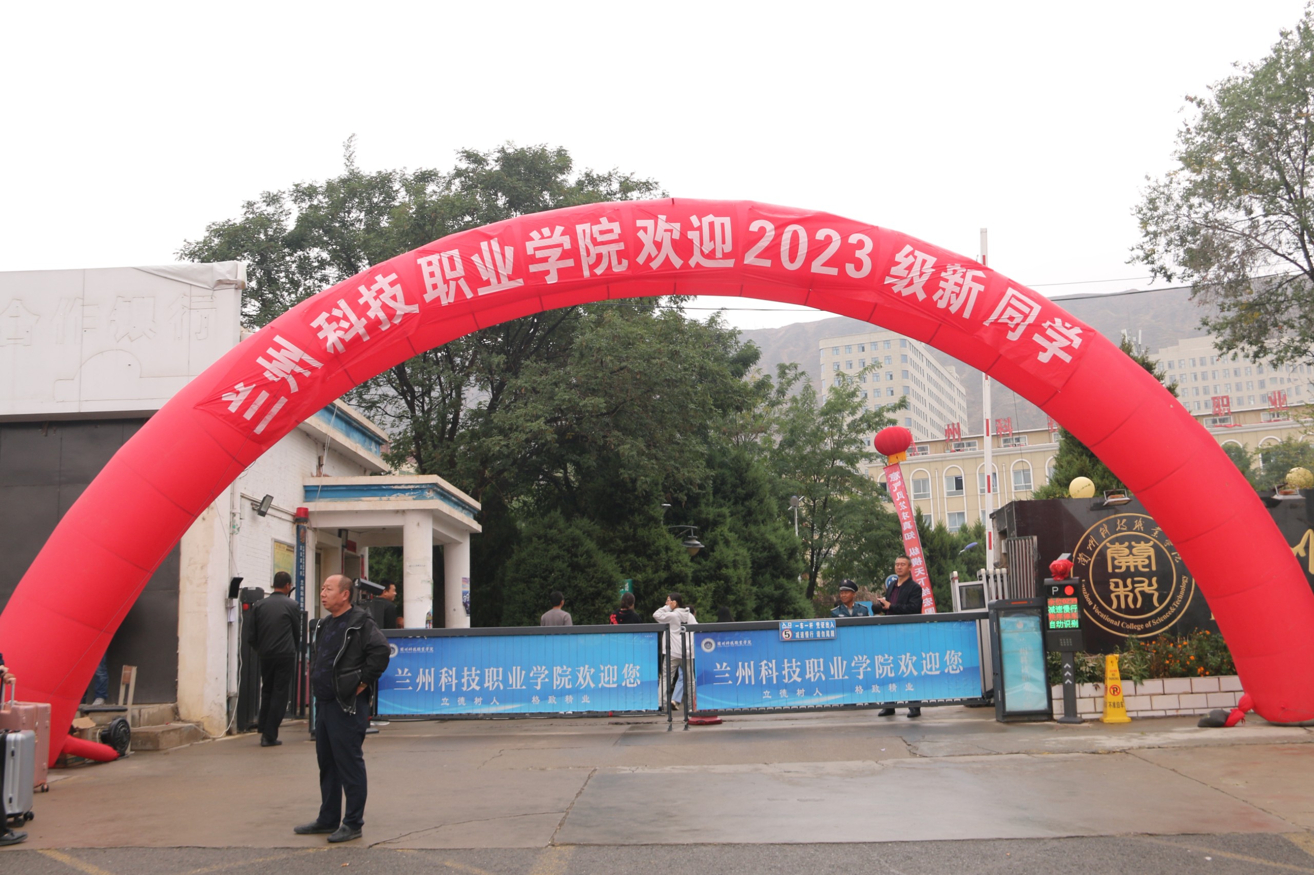 1695101560569350.jpg 17.jpg